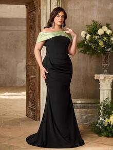 Aureia Plus Size Elegant Minimalist Off Shoulder Pleated Fitted Fishtail Hem Formal Gown For Wedding Party Formal - Multicolor - View 3