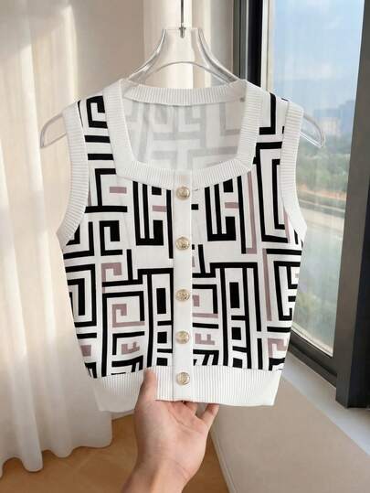 Franclia Black And White Geometric Knit Vest, Made Of Soft And Skin-Friendly Fabric, Slim-Fit Women's Tank Top. Suitable For Simple Everyday Wear And Short Holiday Trips, Pairs Well With Jeans Or Skirts, Perfect For Shopping Or Afternoon Tea. Summer Holiday Outfits, Women's Summer Outfits, Summer Outfits, Summer Holiday Outfits, Women's Spring Outfits, Spring Clothing, Spring Outfits, Spring Clothing, Easter, Party Tops, Women's Elegant Outfits, Women's Vacation Outfits, Women's Holiday Outfits, Summer Vacation Outfits, Women's Beach Outfits, Women's Commuting Outfits, Women's Casual Vests, Women's Casual Outfits, Vest Outfits, Geometric Vests, Square Neck Sleeveless VestsGraduation Season Attire, Fashionable Casual Commuter Wear, Business Office Wear, Versatile And Stylish Everyday Casual Wear, Urban Teacher's Professional Attire