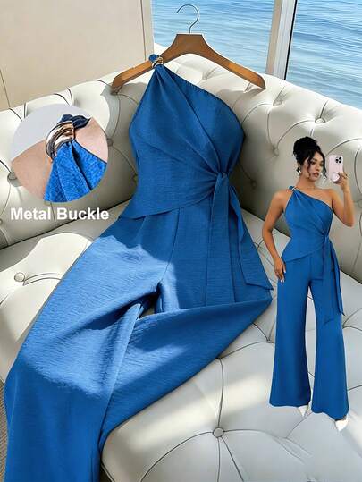Franclia 2026春夏新款优雅通勤连体裤，简约设计，线条流畅，不对称肩部设计，腰部系带，高腰阔腿廓形，无袖，装饰纽扣设计，女士蓝色简约连体裤