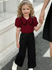 SHEIN Elladie kids 两件套女童套装，酒红色短袖上衣搭配黑色休闲短裤，蝴蝶结领，水滴形纽扣后背，喇叭裤，圆领，轻薄套头衫，适合上学、休闲、度假等多种场合。 - 酒紅色 - 查看 1