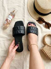 Sandalias Planas Metalizadas con Banda Acolchada de Rombos y Punta Cuadrada - Negro - Ver 2