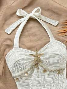 SHEIN 少女露背系带海星贝壳装饰荷叶边V领花朵金属扣白色针织纹理修身多层蛋糕裙，适合海滩、邮轮、海岛度假、公路旅行、婚礼、音乐节、波西米亚风度假等场合。 - 白色 - 查看 4