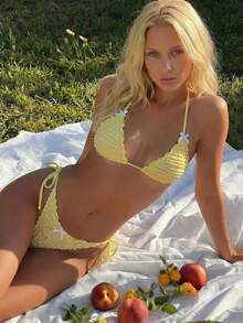 Swim Mod Bộ bikini 2 mảnh dành cho nữ, màu trơn, chất liệu vải jacquard, kiểu dáng ngọt ngào, thắt nơ, cổ yếm, hở lưng, thích hợp cho kỳ nghỉ hè ở bãi biển. - Màu vàng - Xem 1