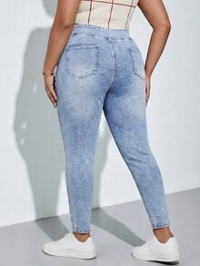 SHEIN Tall CURVE 大尺碼淺藍色夏季日常休閒女款高彈力牛仔褲，Y2K街頭風哥德頹廢風，適合生日、夜店、機場穿搭 - 中等水洗藍 - 查看 2