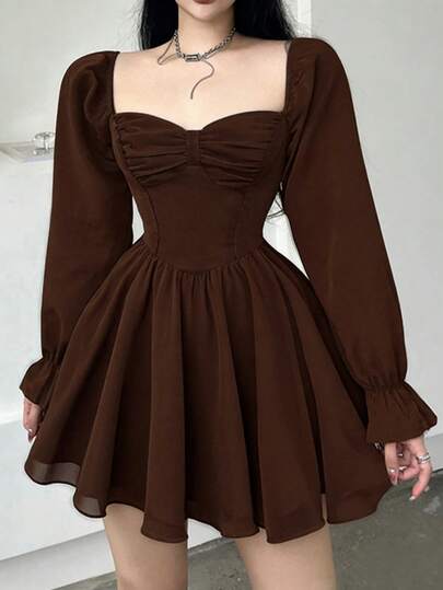 GOODAA Vestido corto de manga larga con cuello de corazón, manga farol y busto fruncido en blanco