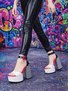 TACON DE RAYAS Y HEBILLA FORRADA - Blanco y Negro - Ver 3