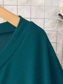 SHEIN CURVE+ Plus Size Casual Minimalist V-Neck Loose Knit Dress - Blue - View 3