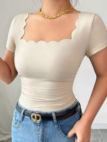 Selianne Nueva camiseta de mujer de manga corta con cuello cuadrado, dobladillo ondulado negro y fruncido lateral, versátil para el verano - Albaricoque - Ver 5