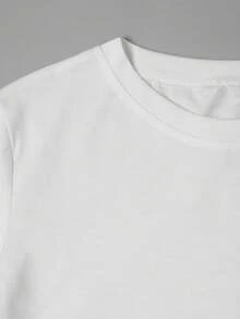Women's T-Shirts. Printed T-Shirt With The Word "Teacher" In The Center And Around It A Heart-Shaped Pencil, An Apple And A Phrase At The Top And Bottom: "Teaching Is A Job Of..." - 白色 - 查看 6