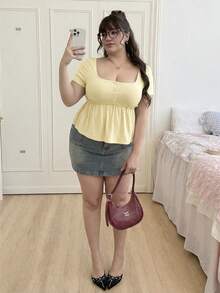 CovetEZ 加大码女式休闲方领短袖黄色T恤，夏季 - 鵝黃色 - 查看 4