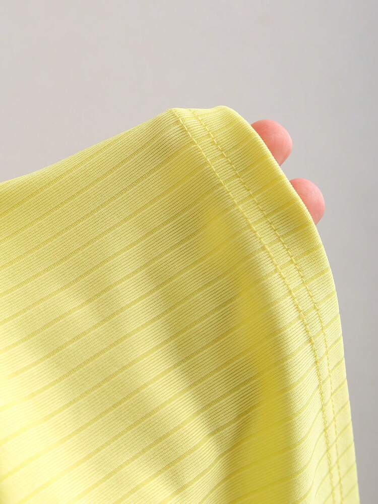 Sweetra 夏季度假活力花卉印花高领黄色背心 - 黃色 - 查看 5