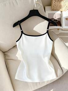 GlowEve 女士时尚优雅上衣，镂空性感蕾丝拼接吊带背心，可调节V领细肩带宽松吊带衫 - 白色 - 查看 2