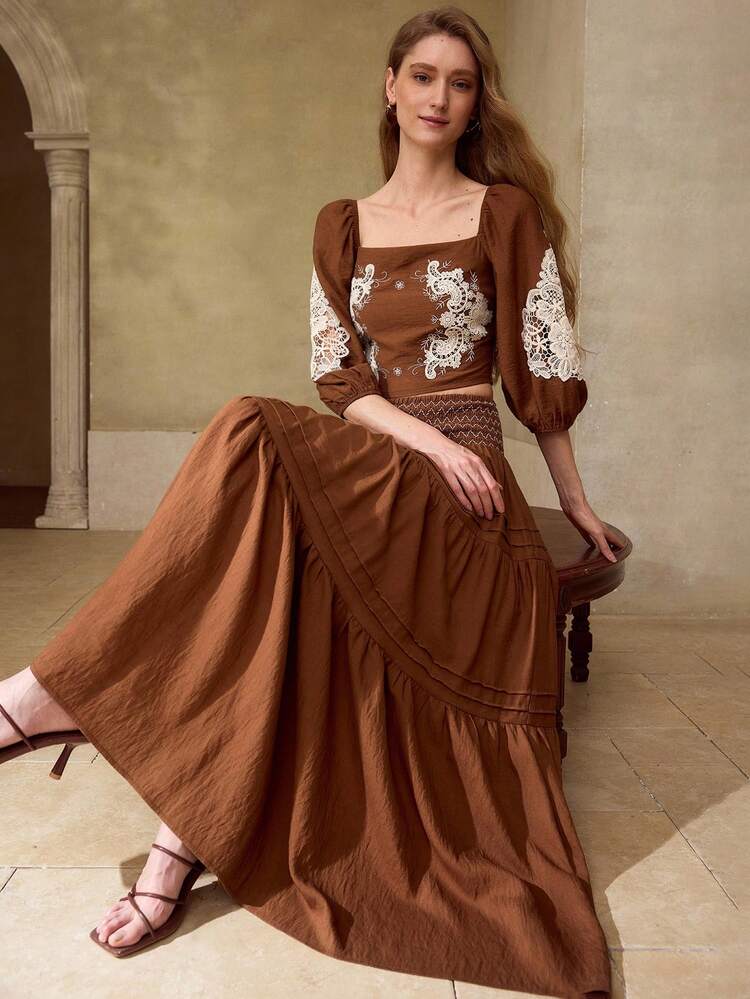 WOMEN'S CUFF HOLLOW-OUT EMBROIDERED TOP