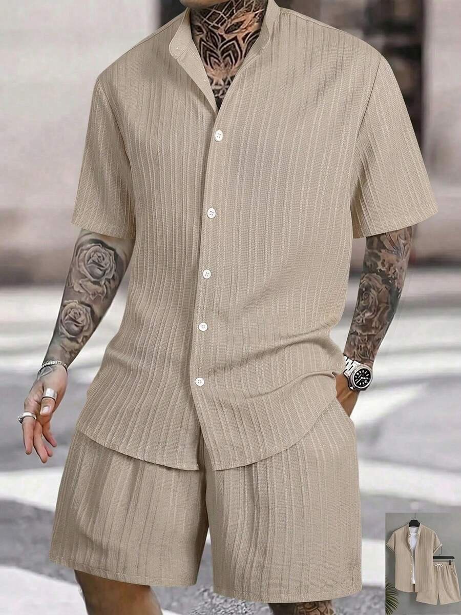 Surfspeed Bộ đồ đi biển dành cho nam giới, gồm áo sơ mi ngắn tay màu trơn cài một hàng khuy và quần short cạp chun có dây rút. - Màu Khaki - Xem 1