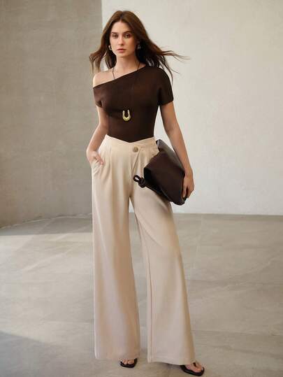 MOTF PREMIUM TOP DE PUNTO ACANALADO DE MANGA CORTA CON HOMBRO ASIMÉTRICO DE unicolor