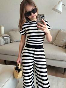 SHEIN 女童休闲条纹短袖T恤和裤子套装 - 黑與白 - 查看 1