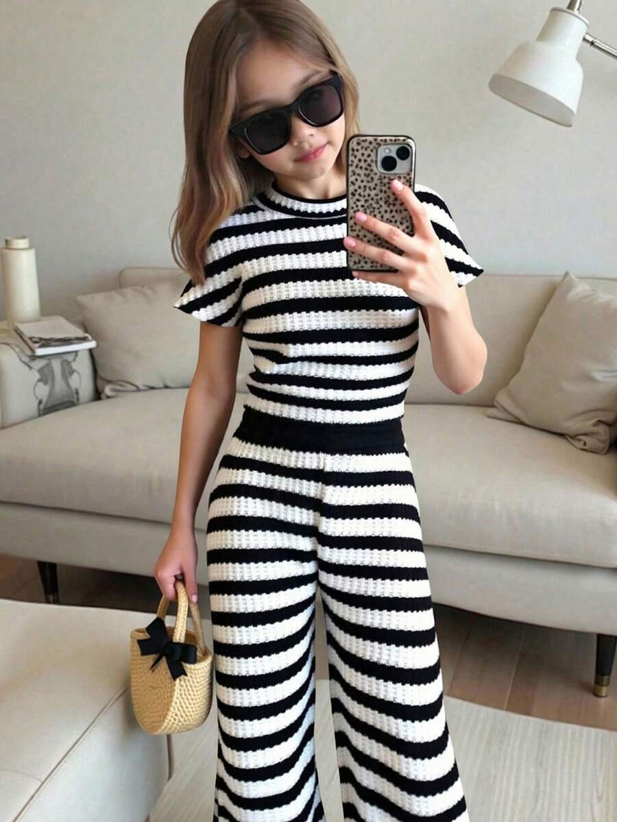 SHEIN 女童休闲条纹短袖T恤和裤子套装 - 黑與白 - 查看 1