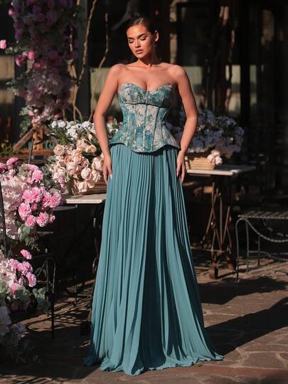 Glamrae Elegant Luxury 3D Jacquard Bustier Top With Pleated Chiffon Flared Hem, Suitable For Weddings, Parties, Vacations, Balls, And Formal Occasions