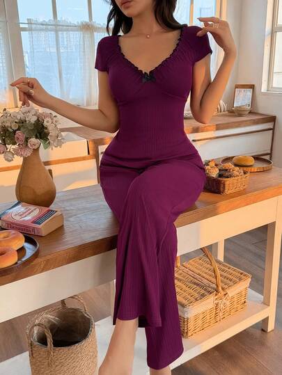 SHEIN Napfluff Elegant Women's Knitted Textured Deep V-Neck Ruffle Trim Bow Decor Fitted Casual Pajama Set