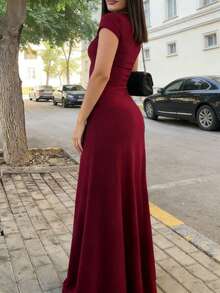 INAWLY Solva Gaun Pesta Panjang Wanita Warna Polos, Leher Bulat, Elegan, dan Pinggang Terikat - Burgundy - View 4