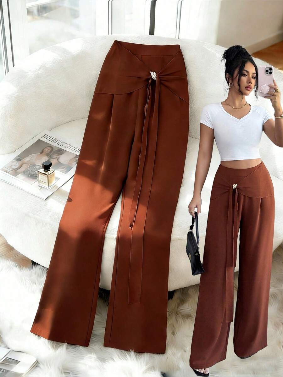 SHEIN Elenzya 优雅日常交叉金属装饰阔腿女士西装裤 - 棕色 - 查看 1