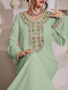 SHEIN Najma Robe de chambre décontractée et confortable pour femmes, avec décoration de franges et broderie colorée élégante - Vert menthe - Voir 8