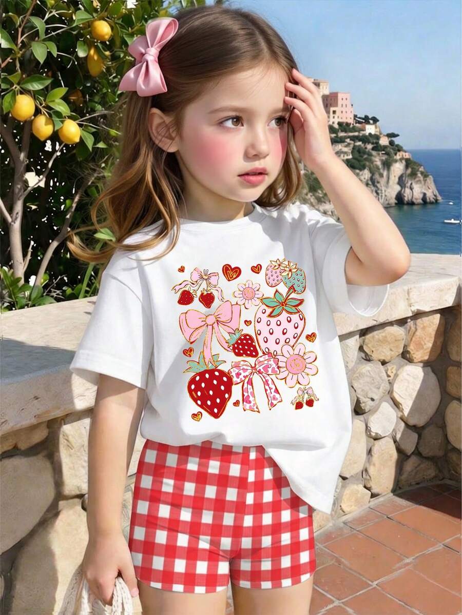 SHEIN 两件套女童套装，甜美可爱草莓蝴蝶结印花短袖T恤搭配红白格子短裤，适合夏季外出穿着。 - 彩色 - 查看 1
