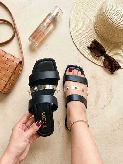 Sandalias Planas de Doble Tira para Mujer con Detalle Transparente y Tachuelas Doradas