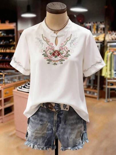 Linhara Plus Size Embroidered Short Sleeve Casual Shirt