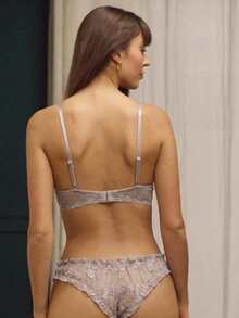 lacRébo 淡紫色蕾丝荷叶边内衣套装，含抹胸文胸和配套内裤，性感别致 - 灰色 - 查看 2