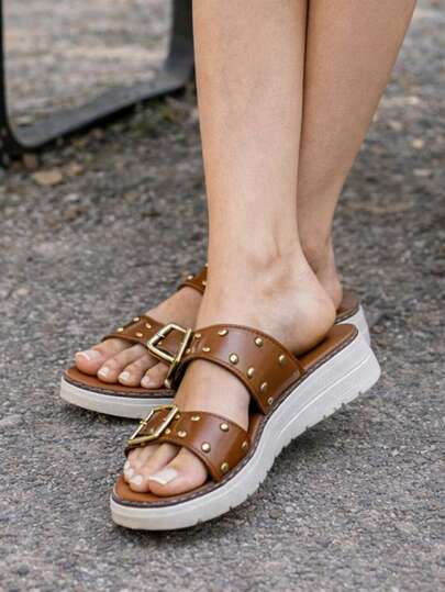 402 Sandalia Plataforma Doble Hebilla con Estoperoles – Suela Cómoda Antideslizante