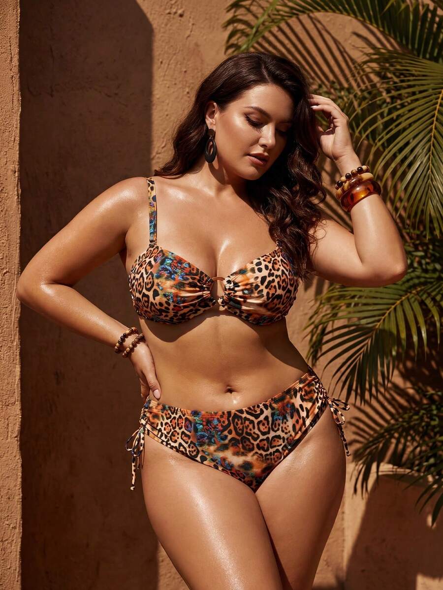 Swim Vcay Conjunto de bikini de talla grande con estampado de leopardo, primavera 2026. Diseño de cuello de halter, tirantes ajustables, Bottom de triángulo con cordón de cintura alta, dos piezas - Multicolor - Ver 1