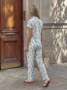 Hansera 女士印花扭结短袖上衣和裤子休闲日常套装 - 白色 - 查看 2