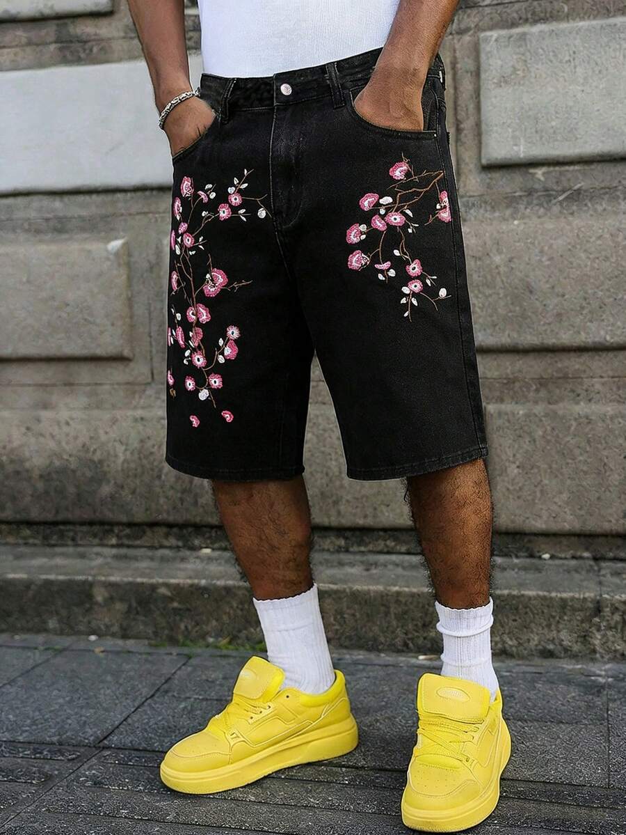 Manfinity EMRG Herrshorts med tvätt och broderi i trendigt Sakura-mönster - Svart - Visa 1