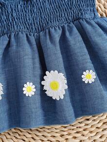 SHEIN Newborn Baby Girl Dress, Cute Vacation Style Blue Plaid Floral Embroidery Cami Dress, Suitable For Spring/Summer Outings, Parties, Photoshoots, School, 1-9M, Soft & Comfortable Fabric, 2026 Spring/Summer New Fashion Baby Girl Summer Dress Baby Denim Dress Newborn Baby Girl Dresses - Multicolor - View 9