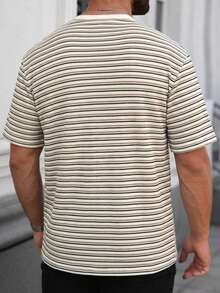 Manfinity Homme 男士舒适条纹提花圆领短袖T恤，适合男士休闲度假、派对、朋友聚会、运动、简约办公穿着，经典热销春夏山本风格短袖T恤，自穿或送礼皆宜。 - 彩色 - 查看 2