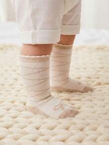 3 双婴儿袜，芭蕾舞蝴蝶结，可爱甜美的公主风，中筒袜，适合室内外穿着，是新生儿礼物的理想之选。 - 彩色 - 查看 11