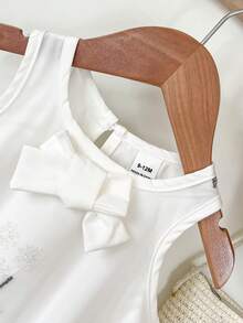 SHEIN Vintaside Kids 女婴花朵网纱蝴蝶结装饰无袖连衣裙 - 白色 - 查看 5