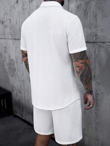 Manfinity CasualCool Men's Solid Color Single-Breasted Short Sleeve Shirt And Drawstring Waist Shorts Casual Daily Outfit - Beige - View 2
