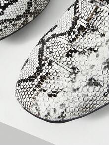 Mnmlis Women's Lace-Up Design Casual Flat Loafers For Christmas - snake pattern - View 3