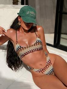 SHEIN Swim 彩色钩编纹理连体泳衣，挂脖式，修身斑马纹比基尼套装，斑马纹罩衫，连体比基尼套装，女士比基尼套装，女士泳装，连体度假装，女士比基尼套装 - 彩色 - 查看 6