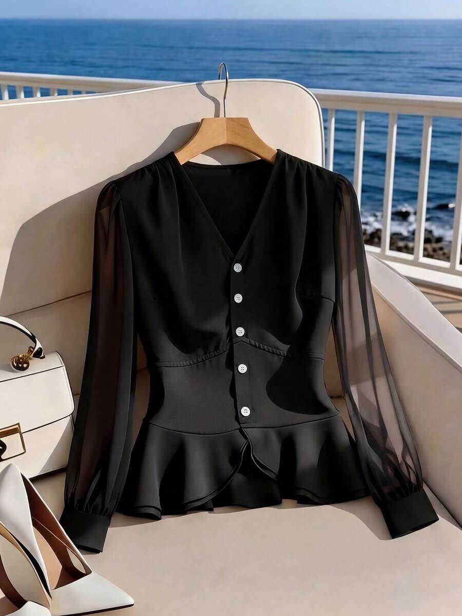 Franclia Áo sơ mi nữ thanh lịch, sang trọng, phù hợp đi làm hàng ngày, lãng mạn, công sở, cổ chữ V, cài cúc, tay dài, viền bèo. Thiết kế eo, cúc phối màu đen. Thanh lịch, thời trang, thường ngày, công sở, kinh doanh, văn phòng, thường nhật, đa năng, sang trọng thành thị, ngày Valentine, tiệc tùng, thiết kế cúc trang trí eo, dáng chữ X, tay áo xuyên thấu, áo sơ mi đen mùa xuân/hè, áo sơ mi đen thanh lịch, áo nữ đen gợi cảm, áo đen xuyên thấu. - màu đen - Xem 1