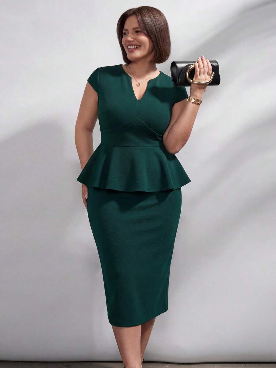 Chikora Plus Size Dark Green Summer Elegant Formal Women's Two-Piece Set,Minimalist Jacquard Knit 2 Pieces Short Sleeve Business Professional Office Outfits