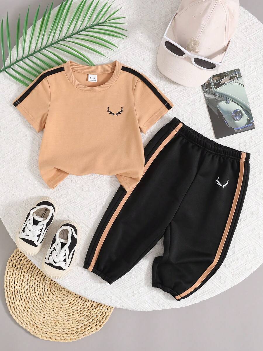 Conjunto informal y cómodo de top de manga corta y pantalones con bloques de color para bebé niño - Caqui - Ver 1