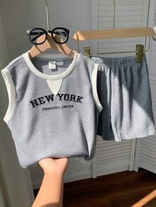 SHEIN 2pcs/Set Young Boy Casual Everyday Versatile Raglan Loose Round Neck Knit Top T-Shirt And Knit Shorts Set, Suitable For Spring/Summer Wear Kids Boy Outfit Boys Clothes Set Kids Boy Summer Clothes Summer Outfit For Kids Young Boys Clothes Boys Two Piece Outfit - Grey - View 3