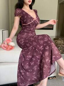 DAZY Ditsy Floral V-Neck Midi Dress, Fitted Silhouette, Vacation Style, Spring/Summer - Burgundy - View 5
