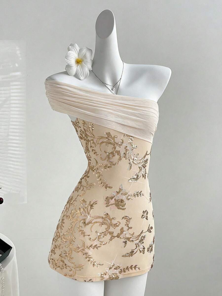 SHEIN Sweetro Đầm mini dáng chữ A thanh lịch, gợi cảm kiểu Y2K, vai bất đối xứng, đính cườm và thêu họa tiết, thích hợp cho mùa hè. - Màu be - Xem 1