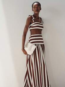 Aveloria Modichic 新款时尚度假海边优雅女士性感经典撞色条纹抹胸蝴蝶结吊带露脐上衣搭配高腰半裙，两件套女士套装 - 棕色 - 查看 7