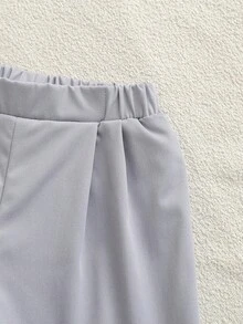 SHEIN 三件套男婴正装套装，包括浅灰色单排扣马甲（装饰性假口袋设计）、松紧腰短裤和绅士帽，时尚优雅，适合节日、正式场合、生日派对、比赛、演出、母亲节、婚礼、婚礼宾客、花童、伴郎、洗礼和开学季等场合，男婴婚礼服饰 - 彩色 - 查看 8