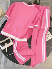 SHEIN Franclia Camiseta de manga corta con cuello redondo de ajuste regular + Pantalones de pierna recta con bolsillos en diagonal - Rosa - Ver 2